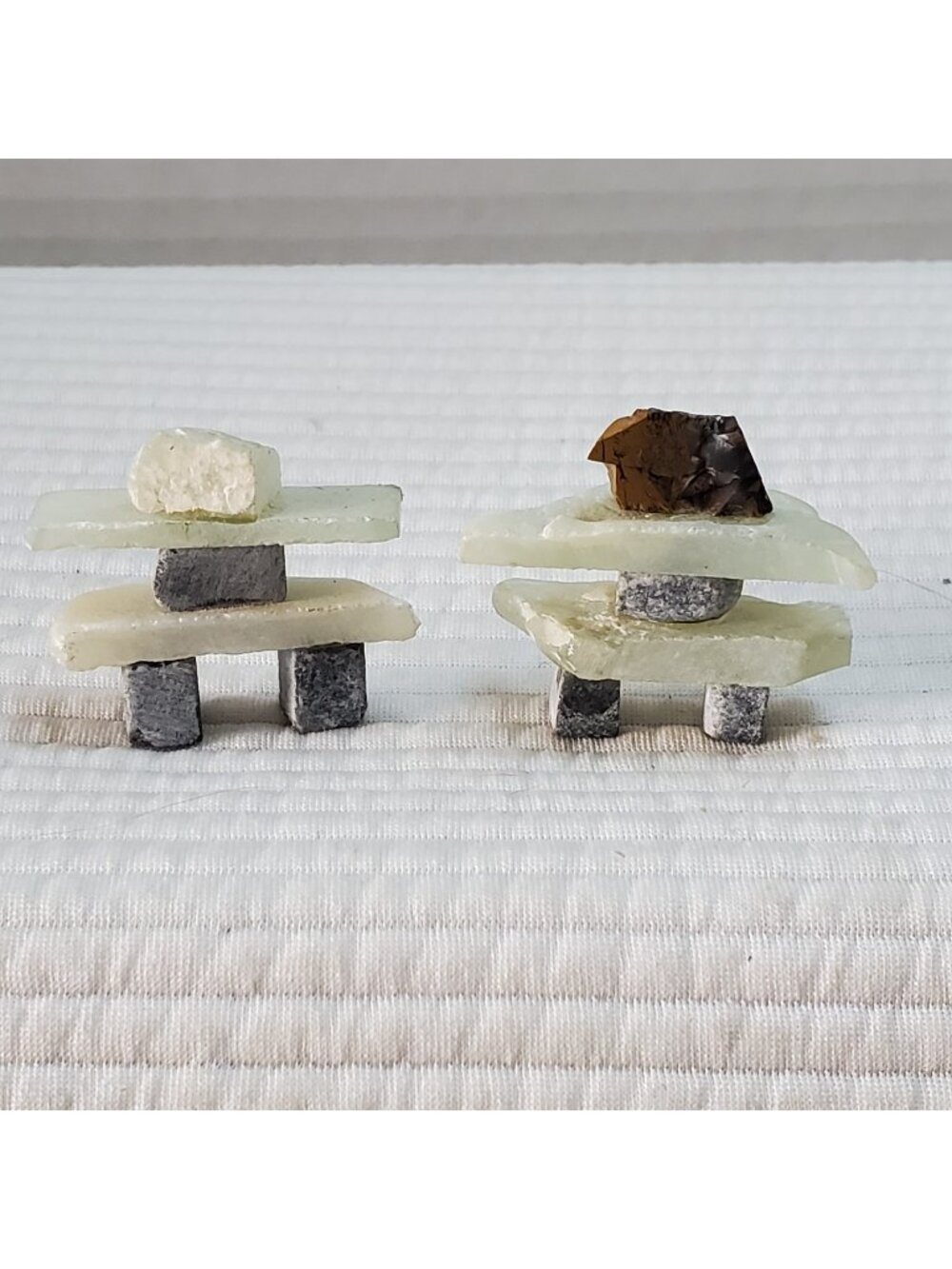 2 Inuit Inukshuk 1.5" Hand-carved Carving Stones Small Sculpture Figure Vintage